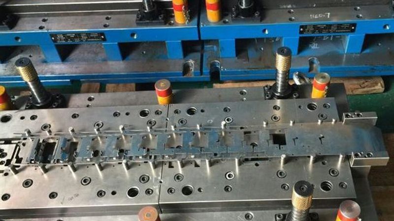 拉伸模具与冲压模具：批发价格背后的工艺考量