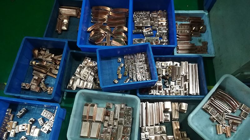 上海吸塑模具：揭秘其制造工艺与选型要点**