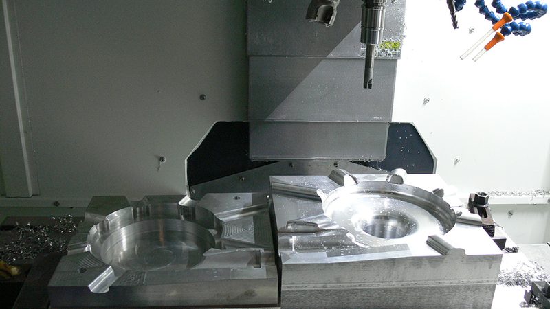 小型模具加工设备选型攻略：揭秘高效生产的关键