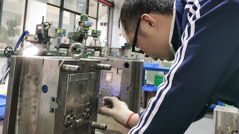 五金模具加工流程全解析：从设计到交付**