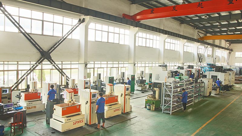 小批量高精度拉伸模具：定制工艺与选型要点